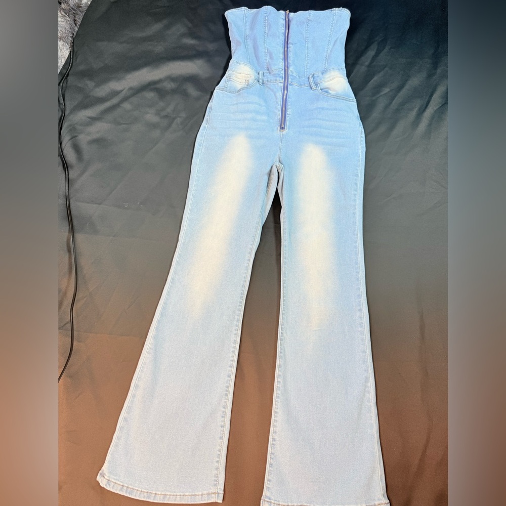 Blue jumpsuit  with zipper   in the front